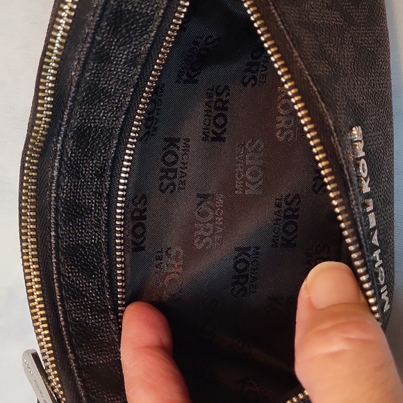 Michael Kors Wristlet - Picture 6 of 11